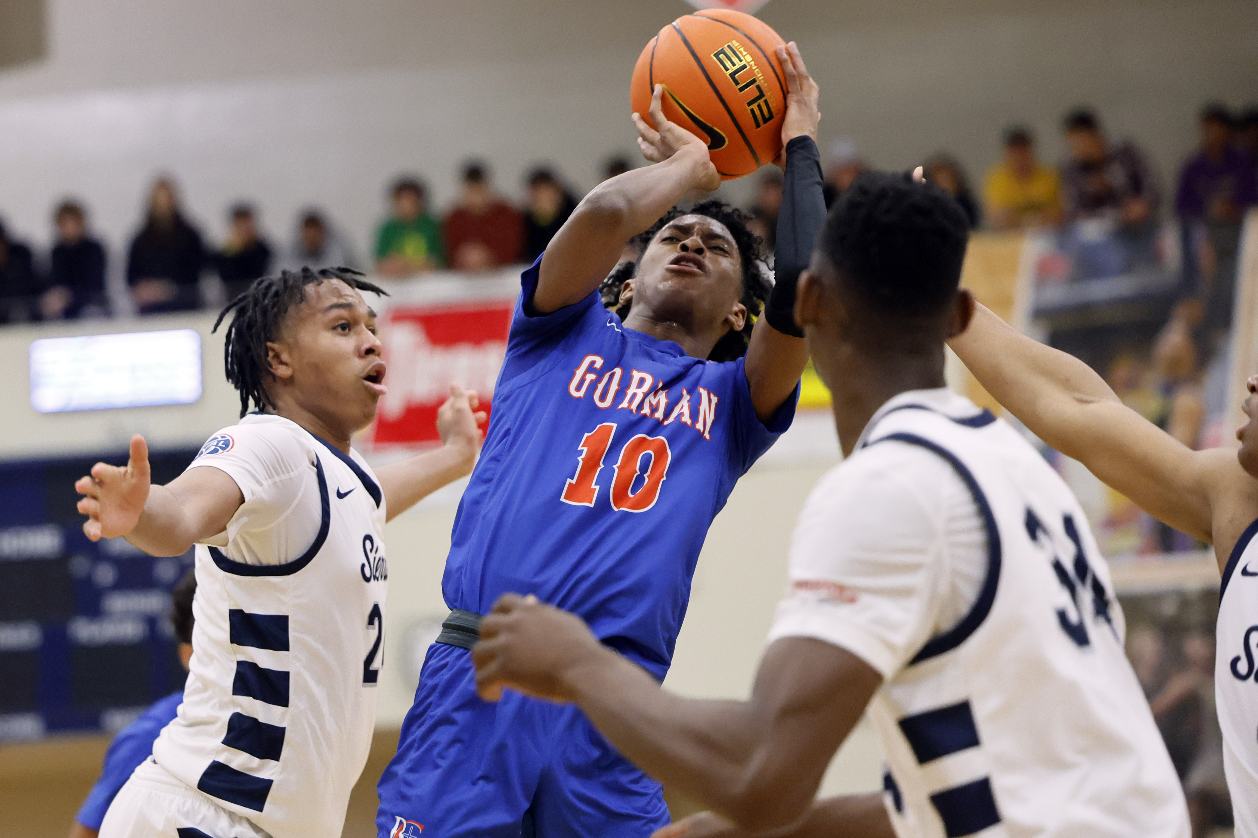 Sierra Canyon Bishop Gorman Les Schwab Invitational Soobum Im 77